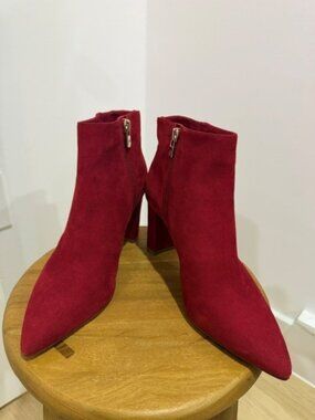 Red Suede Anthonio Melani Shahn Heeled Ankle Boots - All Leather Size 8.5 M
